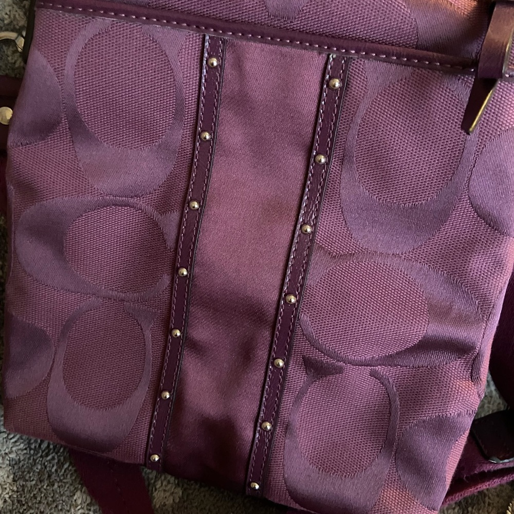 Coach mini cross-body - Picture 2 of 5